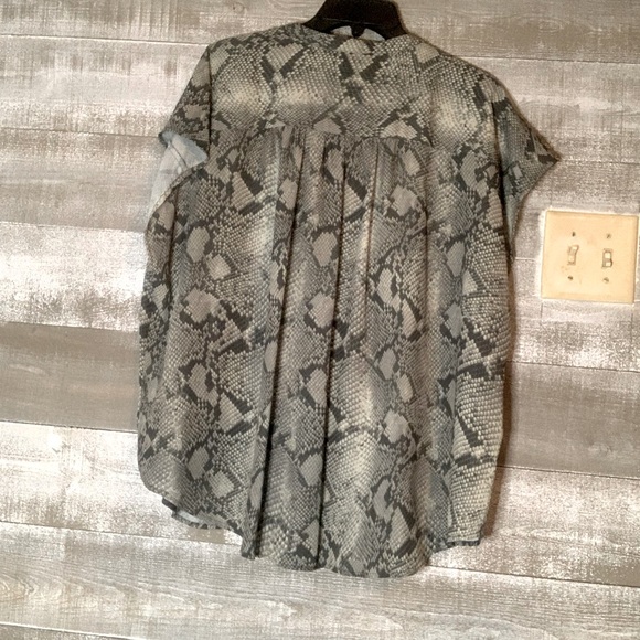 Blouse - Picture 2 of 2